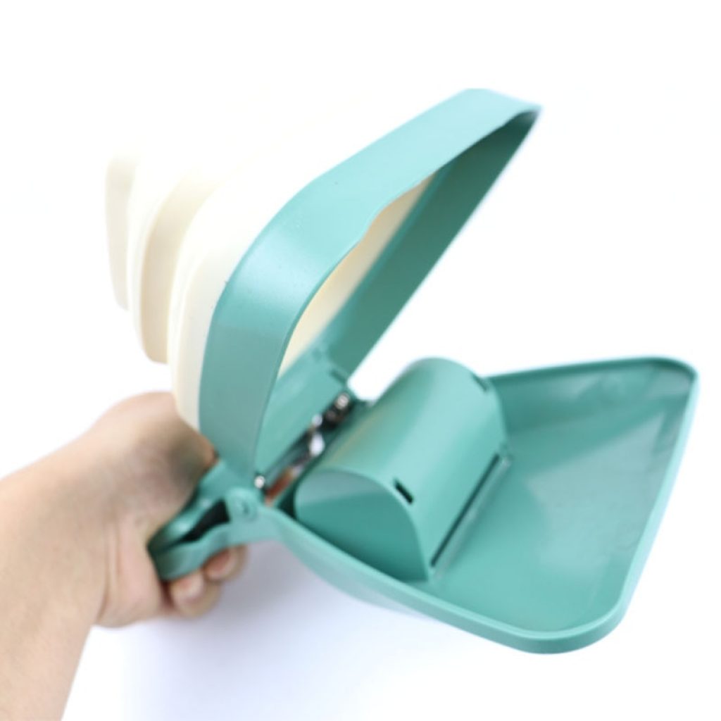 Dog Pet Travel Foldable Pooper Scooper With 1 Roll Decomposable bags Poop Scoop Clean Pick Up 3