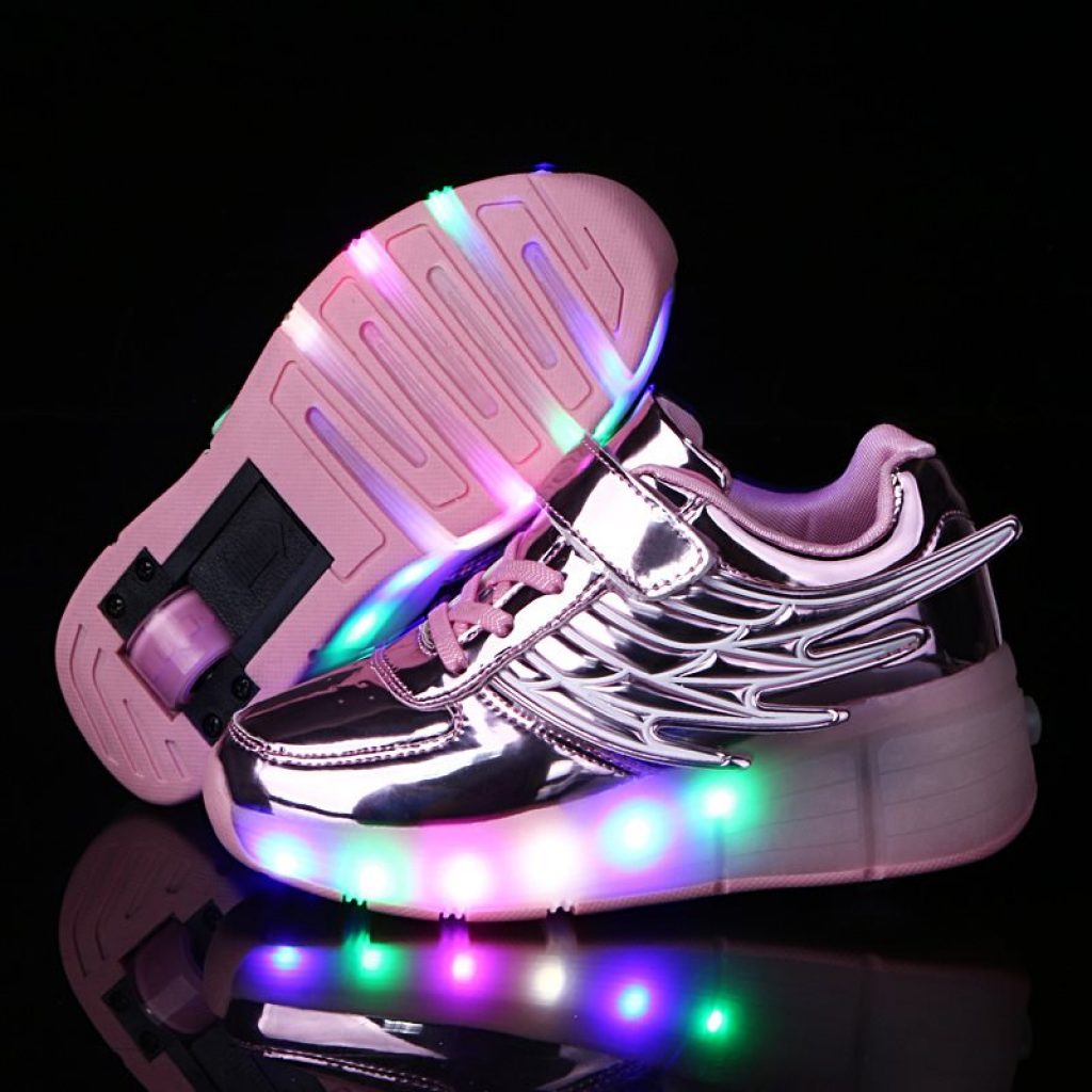 Kids Shoes with LED Lights Children Roller Skate Sneakers with Wheels glowing Led Light Up for