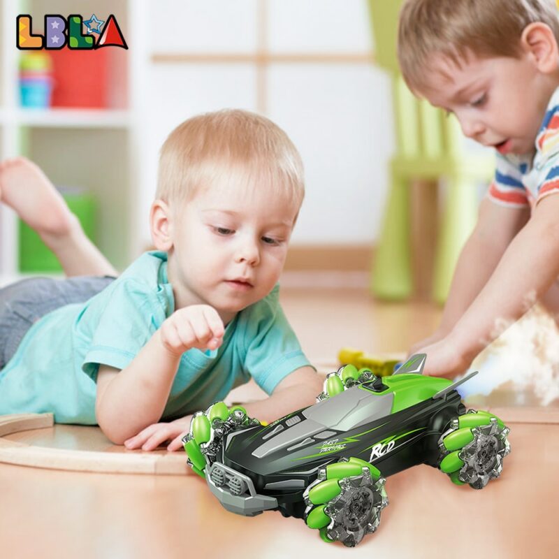 LBLA D867 4WD RC Car Remote Control Gesture Induction Stunt Drift Lighting Racing Vehicle with Spray