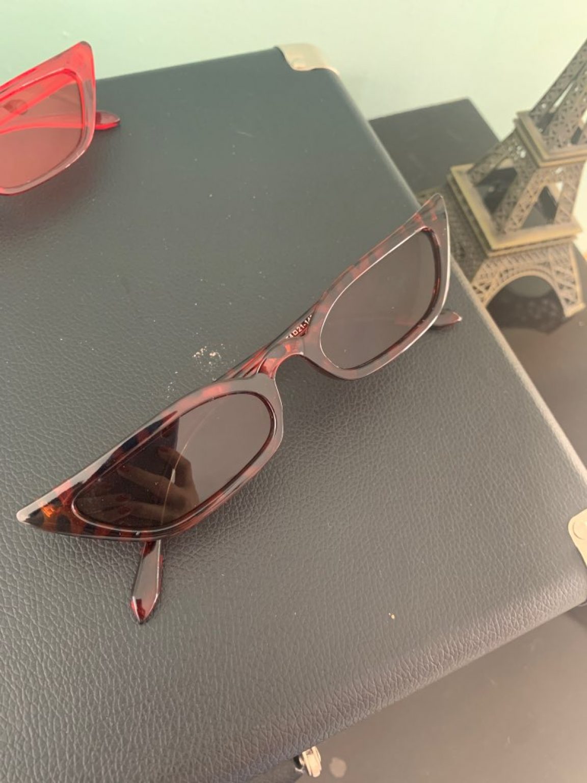 2020 New Women Cateye Vintage Red Sunglasses Brand Designer Retro Points Sun Glasses superstar Female Lady 1