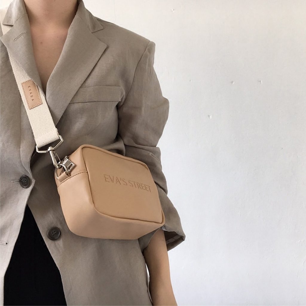 Aliwood Brand Designer Leather Women bag Ladies Shoulder Messenger Bags Handbag Letter Flap Simple Fashion Females 4