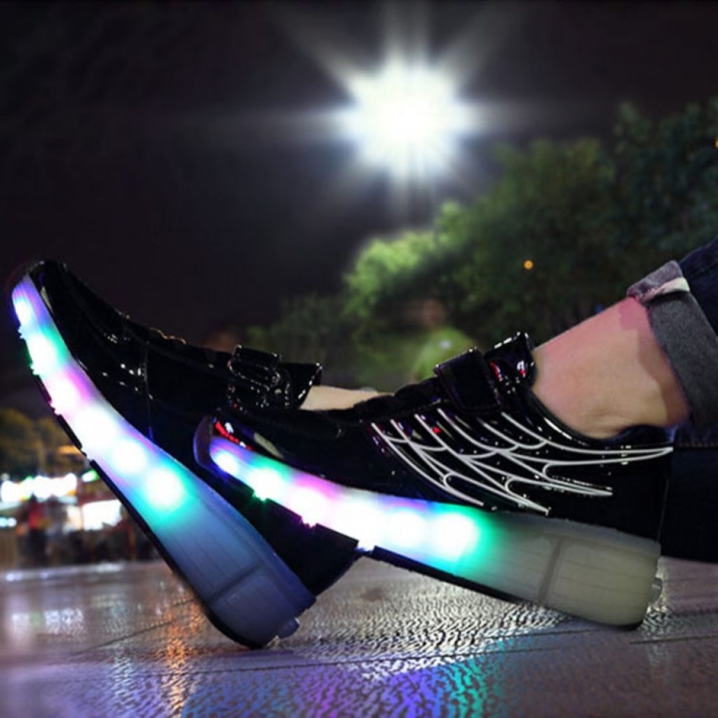 RISRICH Kids LED light roller shoes for boys girl luminous light up skate sneakers with on 4
